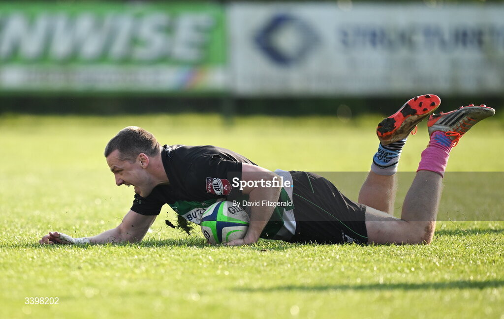 21 March 2026; Henry Buttimer of Clonmel dives over to score a try during the Energia All-Ireland League Men's Division 2C match between Malahide RFC and Clonmel RFC at Malahide RFC on Estuary Road in Dublin. Photo by David Fitzgerald/Sportsfile
