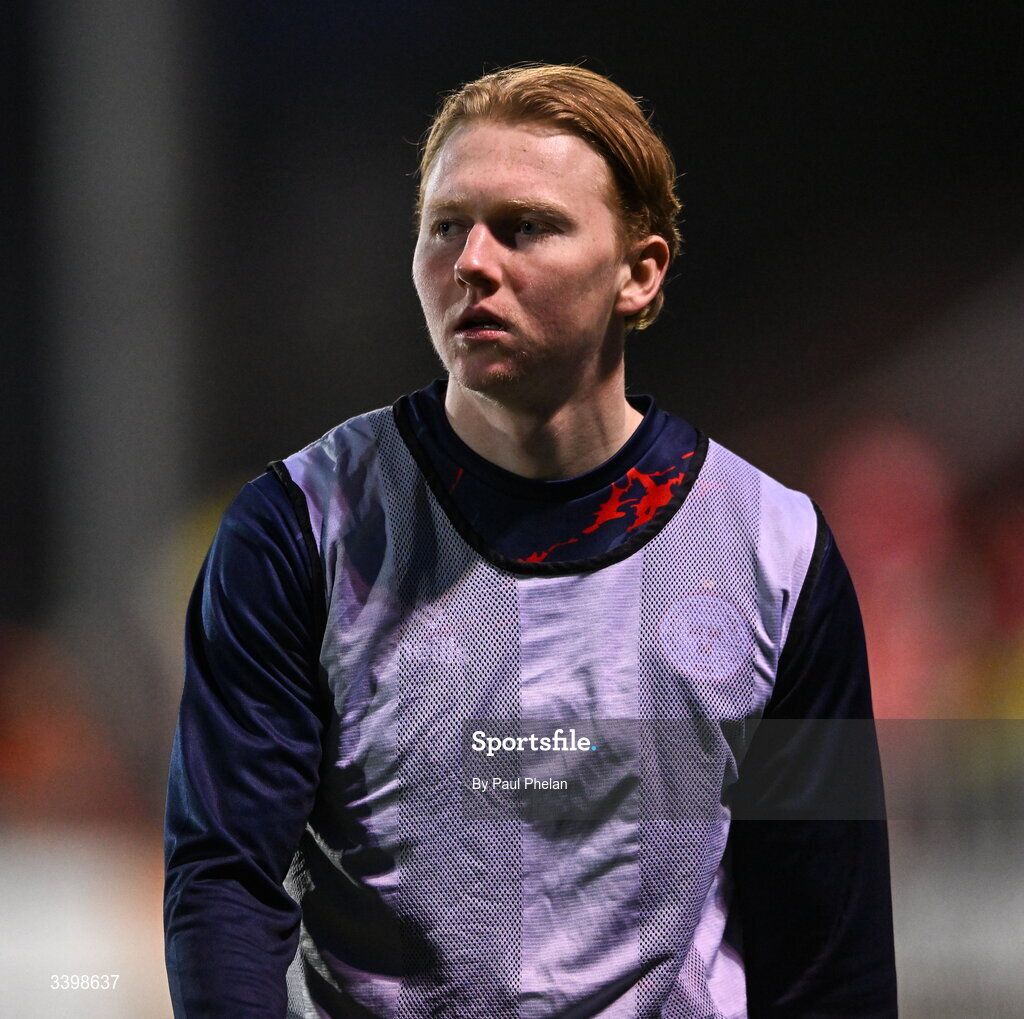21 March 2026; Jack Henry-Francis of Shelbourne warms up before the SSE Airtricity Men's Premier Division match between Sligo Rovers and Shelbourne at The Showgrounds in Sligo. Photo by Paul Phelan/Sportsfile