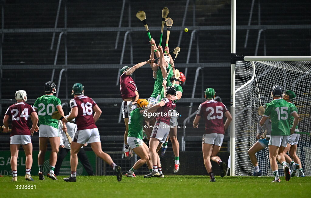 21 March 2026; Players contest possession deep into second half injury time during the Allianz Hurling League Division 1A match between Limerick and Galway at TUS Gaelic Grounds in Limerick. Photo by Piaras Ó Mídheach/Sportsfile