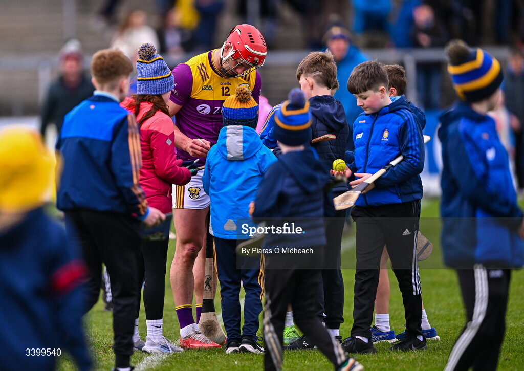 8 March 2026; Lee Chin of Wexford signs autographs after the Allianz Hurling League Division 1B match between Clare and Wexford at Zimmer Biomet Páirc Chíosóg in Ennis, Clare. Photo by Piaras Ó Mídheach/Sportsfile