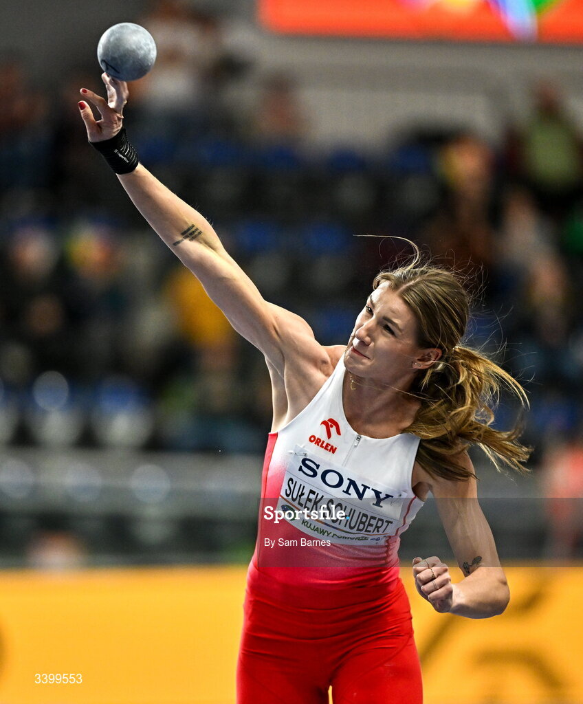 22 March 2026; Adrianna Sulek-Schubert of Poland competes in the Women's shot put event in the Women's Pentathlon during day three of the World Athletics Indoor Championships at Kujawsko-Pomorska Arena in Torun, Poland. Photo by Sam Barnes/Sportsfile