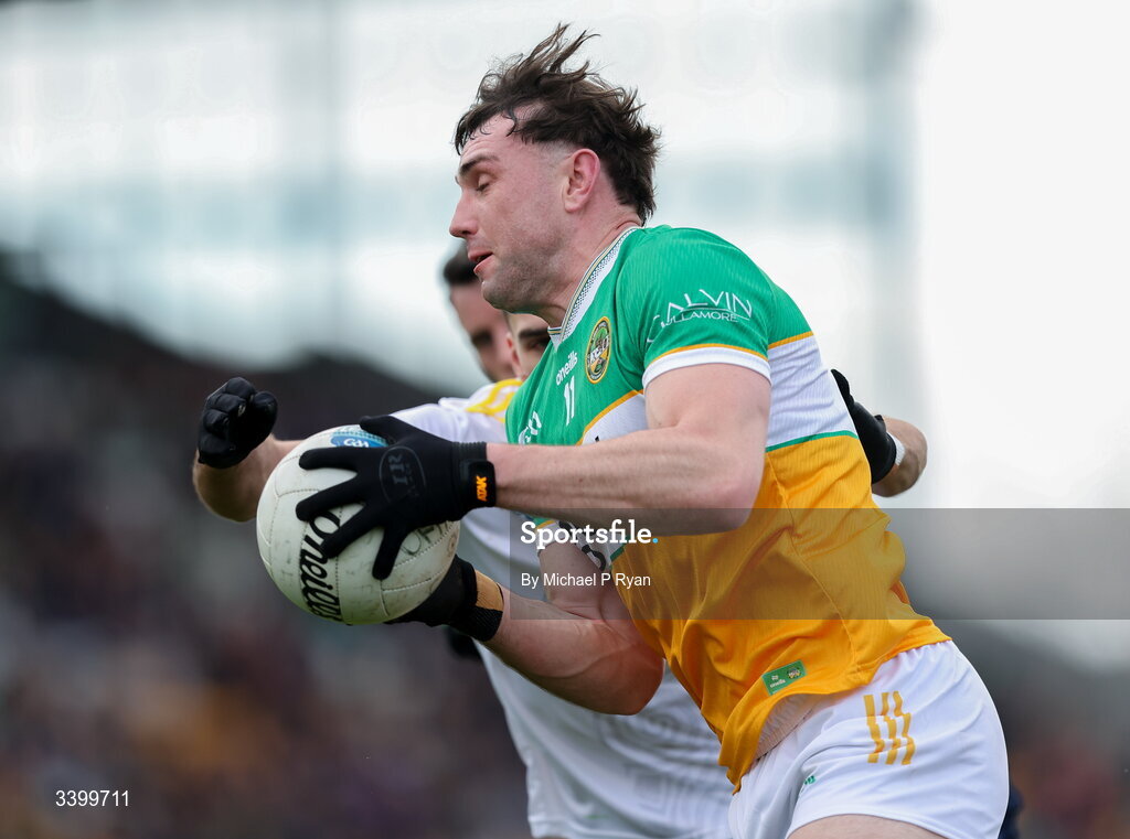 22 March 2026; Jordan Hayes of Offaly in action against Ciarán Caulfield of Meath during the Allianz Football League Division 2 match between Offaly and Meath at Glenisk O'Connor Park in Tullamore, Offaly. Photo by Michael P Ryan/Sportsfile