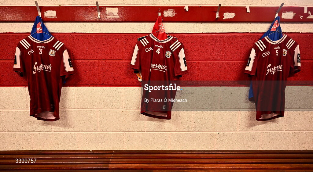 22 March 2026; The jerseys of Galway players, from left, Cian Hernon, Jack Glynn and Liam Silke in the dressing room before the Allianz Football League Division 1 match between Galway and Dublin at Pearse Stadium in Galway. Photo by Piaras Ó Mídheach/Sportsfile
