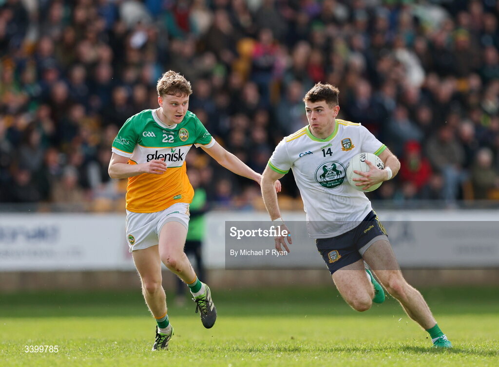 22 March 2026; Eoghan Frayne of Meath in action against Daire McDaid of Offaly during the Allianz Football League Division 2 match between Offaly and Meath at Glenisk O'Connor Park in Tullamore, Offaly. Photo by Michael P Ryan/Sportsfile