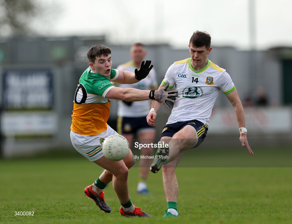 22 March 2026; Eoghan Frayne of Meath in action against Niall Furlong of Offaly during the Allianz Football League Division 2 match between Offaly and Meath at Glenisk O'Connor Park in Tullamore, Offaly. Photo by Michael P Ryan/Sportsfile