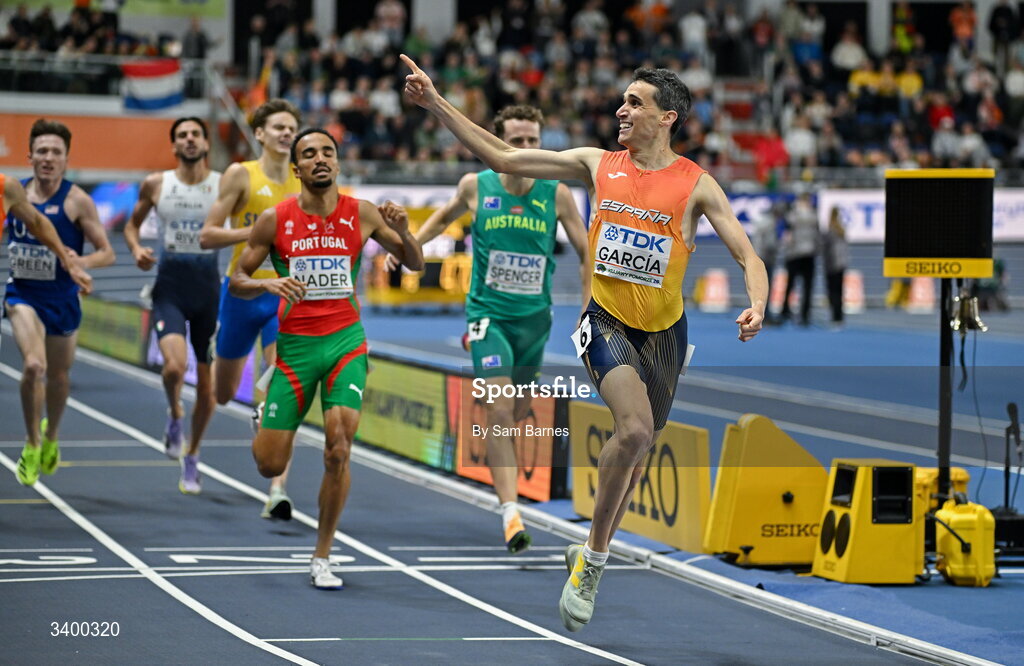 22 March 2026; Mariano García of Spain celebrates after winning in the Men's 1500m final during day three of the World Athletics Indoor Championships at Kujawsko-Pomorska Arena in Torun, Poland. Photo by Sam Barnes/Sportsfile