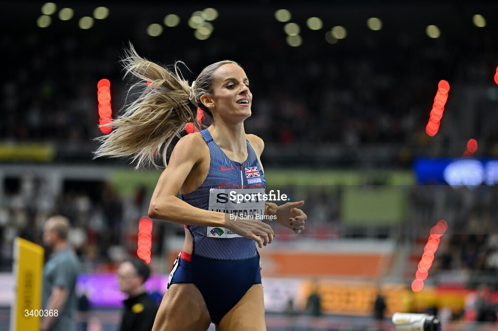 22 March 2026; Georgia Hunter Bell of Great Britain celebrates after winning the Women's 1500m final during day three of the World Athletics Indoor Championships at Kujawsko-Pomorska Arena in Torun, Poland. Photo by Sam Barnes/Sportsfile