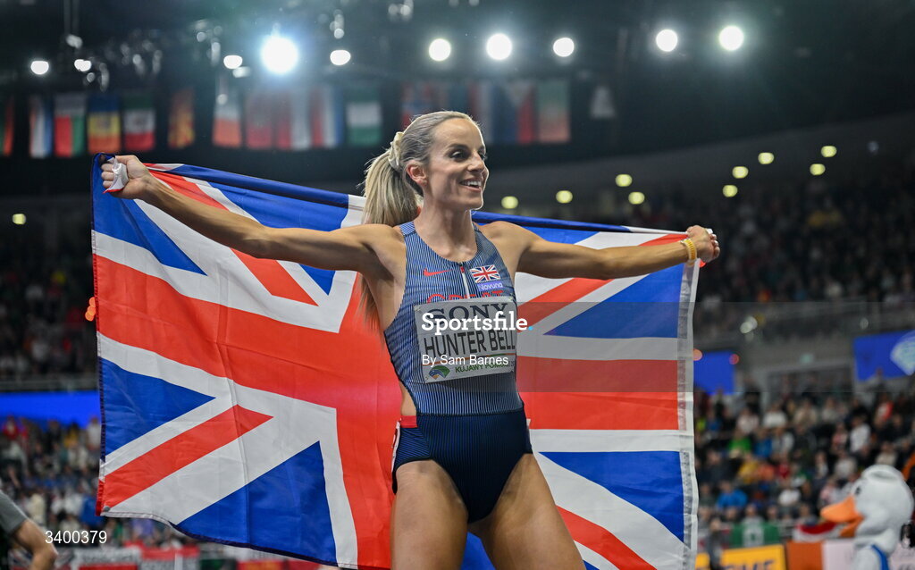 22 March 2026; Georgia Hunter Bell of Great Britain celebrates after winning the Women's 1500m final during day three of the World Athletics Indoor Championships at Kujawsko-Pomorska Arena in Torun, Poland. Photo by Sam Barnes/Sportsfile