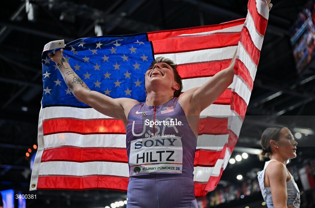 22 March 2026; Nikki Hiltz celebrates after finishing third in the Women's 1500m final during day three of the World Athletics Indoor Championships at Kujawsko-Pomorska Arena in Torun, Poland. Photo by Sam Barnes/Sportsfile