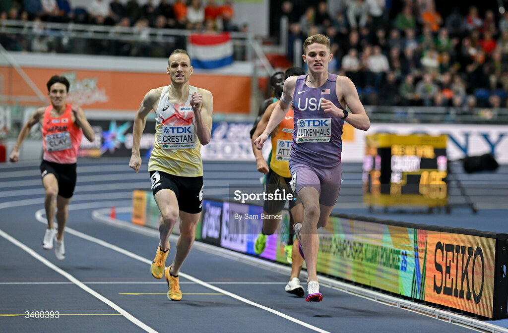 22 March 2026; Cooper Lutkenhaus of United States on his way to winning the Men's 800m final during day three of the World Athletics Indoor Championships at Kujawsko-Pomorska Arena in Torun, Poland. Photo by Sam Barnes/Sportsfile