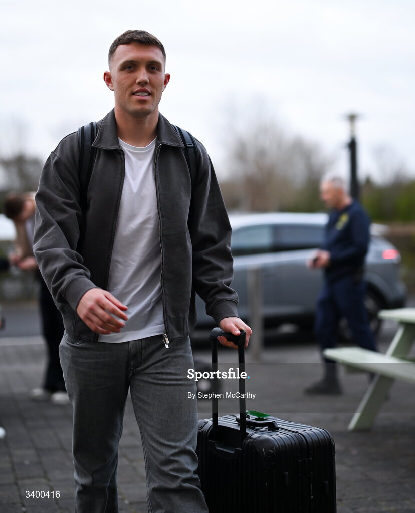 22 March 2026; Republic of Ireland's Dara O'Shea arrives at their team hotel ahead of their upcoming FIFA World Cup 2026 Playoff games. Photo by Stephen McCarthy/Sportsfile