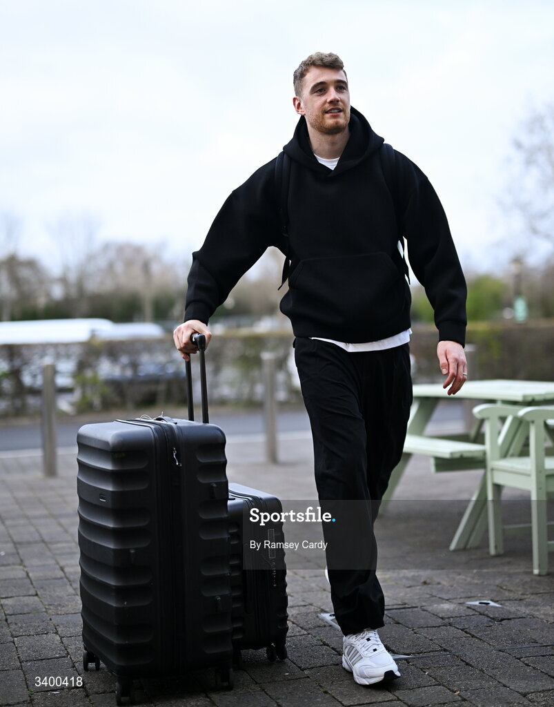 22 March 2026; Republic of Ireland's Mark Travers arrives at their team hotel ahead of their upcoming FIFA World Cup 2026 Playoff games. Photo by Ramsey Cardy/Sportsfile
