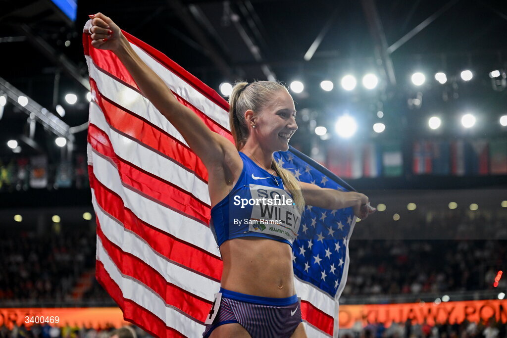 22 March 2026; Addison Wiley of United States celebrates after winning bronze in the Women's 800m final during day three of the World Athletics Indoor Championships at Kujawsko-Pomorska Arena in Torun, Poland. Photo by Sam Barnes/Sportsfile
