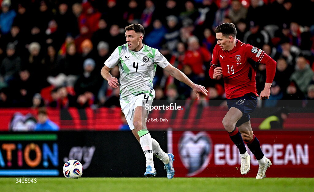 26 March 2026; Dara O'Shea of Republic of Ireland in action against Lukáš Provod of Czechia during the FIFA World Cup 2026 European Qualifiers play-off semi-final match between Czechia and Republic of Ireland at Fortuna Arena in Prague, Czechia. Photo by Seb Daly/Sportsfile