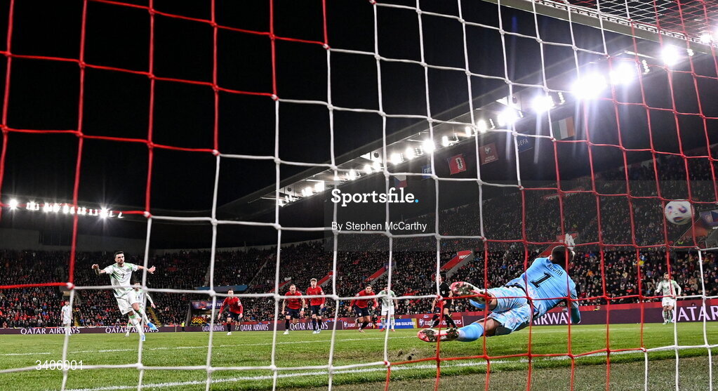 26 March 2026; Troy Parrott of Republic of Ireland shoots to score his side's first goal, a penalty, during the FIFA World Cup 2026 European Qualifiers play-off semi-final match between Czechia and Republic of Ireland at Fortuna Arena in Prague, Czechia. Photo by Stephen McCarthy/Sportsfile