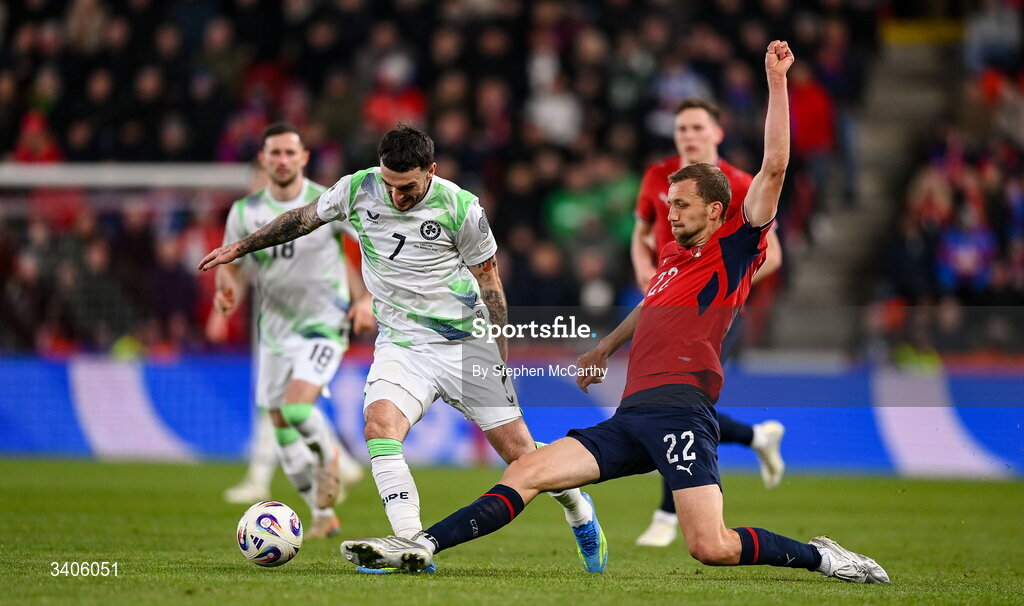 26 March 2026; Troy Parrott of Republic of Ireland in action against Tomáš Soucek of Czechia during the FIFA World Cup 2026 European Qualifiers play-off semi-final match between Czechia and Republic of Ireland at Fortuna Arena in Prague, Czechia. Photo by Stephen McCarthy/Sportsfile