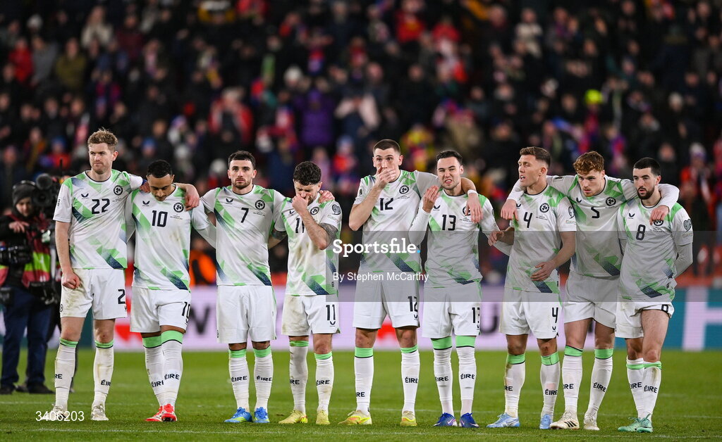 26 March 2026; Republic of Ireland players react after losing in the penalty shootout during the FIFA World Cup 2026 European Qualifiers play-off semi-final match between Czechia and Republic of Ireland at Fortuna Arena in Prague, Czechia. Photo by Stephen McCarthy/Sportsfile