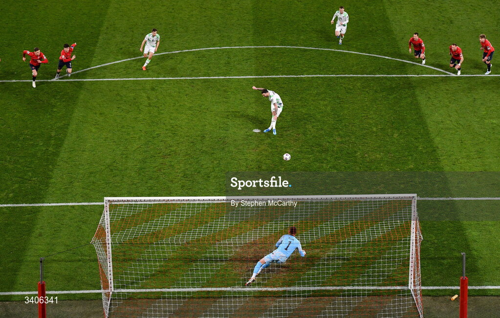 26 March 2026; Troy Parrott of Republic of Ireland scores his side's first goal from a penalty during the FIFA World Cup 2026 European Qualifiers play-off semi-final match between Czechia and Republic of Ireland at Fortuna Arena in Prague, Czechia. Photo by Stephen McCarthy/Sportsfile