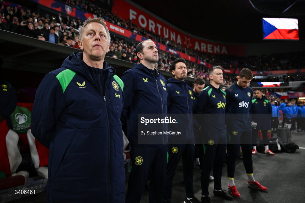 26 March 2026; Republic of Ireland head coach Heimir Hallgrimsson with coaches, from left, assistant head coach John O'Shea, assistant coach Paddy McCarthy and head of athletic performance Damien Doyle before the FIFA World Cup 2026 European Qualifiers play-off semi-final match between Czechia and Republic of Ireland at Fortuna Arena in Prague, Czechia. Photo by Stephen McCarthy/Sportsfile