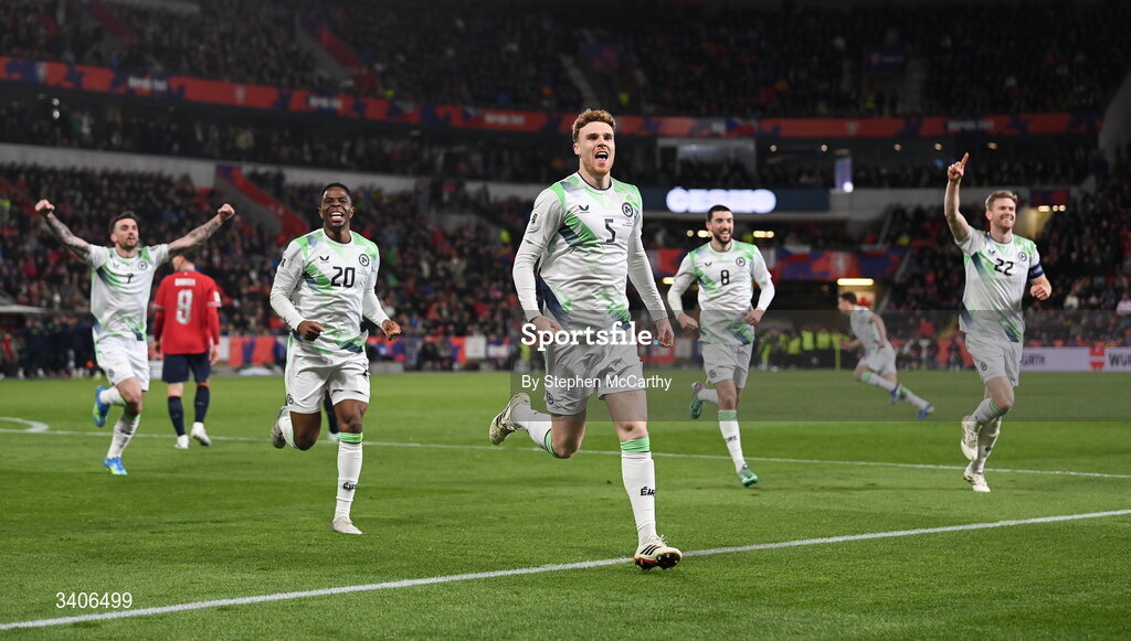 26 March 2026; Jake O'Brien and Republic of Ireland team-mates celebrate their second goal during the FIFA World Cup 2026 European Qualifiers play-off semi-final match between Czechia and Republic of Ireland at Fortuna Arena in Prague, Czechia.  Photo by Stephen McCarthy/Sportsfile