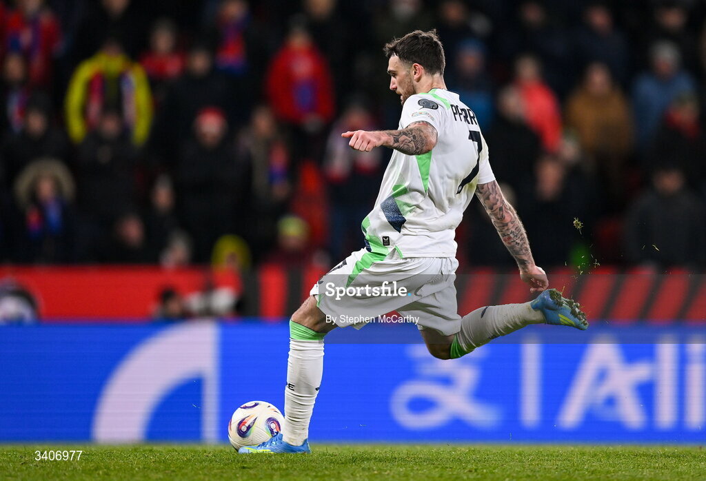26 March 2026; Troy Parrott of Republic of Ireland scores his side's opening penalty during the penalty shootout of the FIFA World Cup 2026 European Qualifiers play-off semi-final match between Czechia and Republic of Ireland at Fortuna Arena in Prague, Czechia. Photo by Stephen McCarthy/Sportsfile