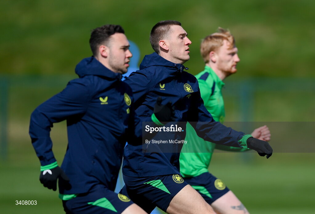 28 March 2026; Jimmy Dunne with Harvey Vale, left, and Liam Scales, right, during a Republic of Ireland men's training session at the FAI National Training Centre in Abbotstown, Dublin. Photo by Stephen McCarthy/Sportsfile