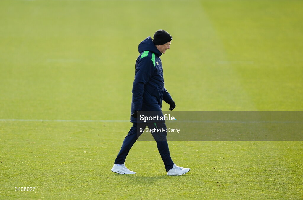 28 March 2026; Head coach Heimir Hallgrimsson during a Republic of Ireland men's training session at the FAI National Training Centre in Abbotstown, Dublin. Photo by Stephen McCarthy/Sportsfile