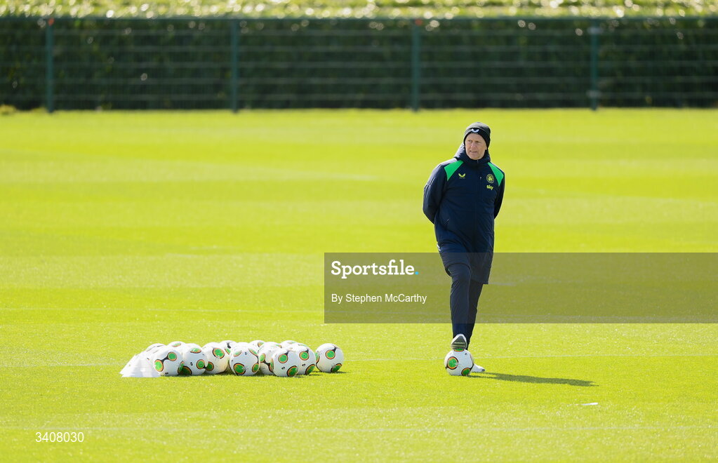 28 March 2026; Head coach Heimir Hallgrimsson during a Republic of Ireland men's training session at the FAI National Training Centre in Abbotstown, Dublin. Photo by Stephen McCarthy/Sportsfile