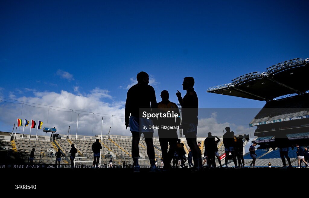 28 March 2026; Carlow players walk the pitch before the Allianz Football League Division 4 final match between Carlow and Longford at Croke Park in Dublin. Photo by David Fitzgerald/Sportsfile