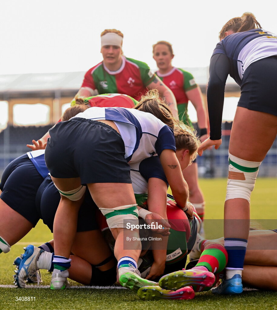 28 March 2026; Eilís Cahill of Clovers, centre, scores her side's second try during the Celtic Challenge final match between Wolfhounds and Clovers at The Hive Stadium in Edinburgh, Scotland. Photo by Shauna Clinton/Sportsfile