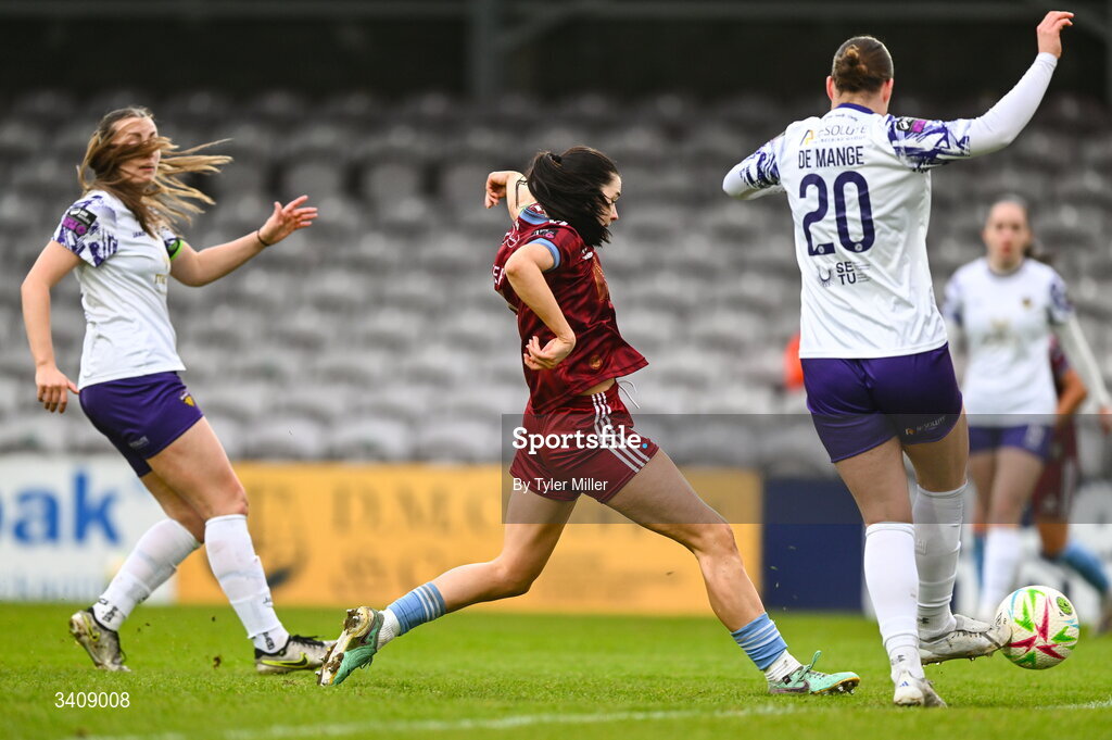 28 March 2026; Aoibheann Costello of Galway United shoots to score her side's first goal during the SSE Airtricity Women's Premier Division match between Galway United and Wexford at Eamonn Deacy Park in Galway. Photo by Tyler Miller/Sportsfile