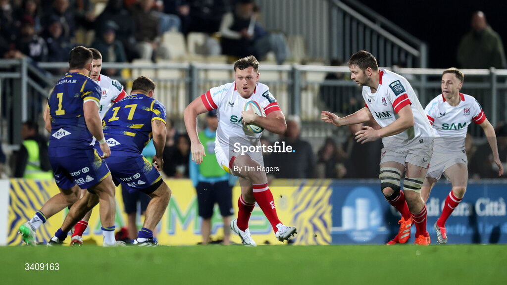 28 March 2026; Angus Bell of Ulster makes a run with the support of Iain Henderson during the United Rugby Championship match between Zebre and Ulster at Stadio Lanfranchi in Parma, Italy. Photo by Tim Rogers/Sportsfile