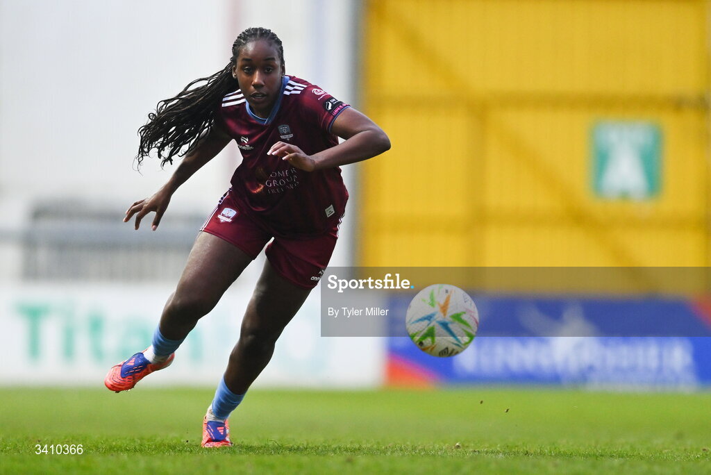 28 March 2026; Eve Dossen of Galway United during the SSE Airtricity Women's Premier Division match between Galway United and Wexford at Eamonn Deacy Park in Galway. Photo by Tyler Miller/Sportsfile
