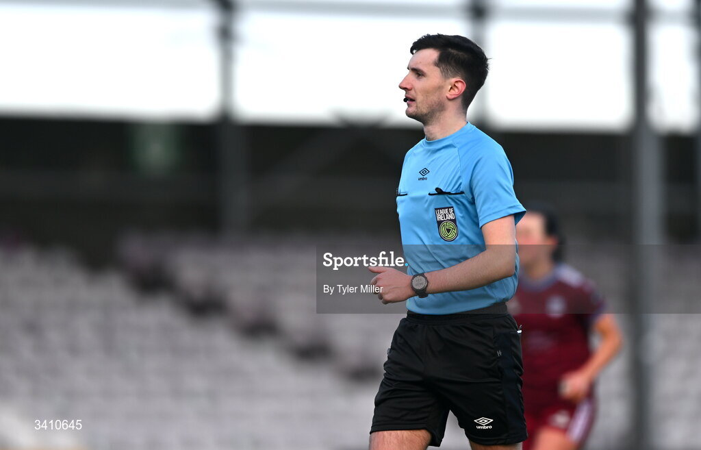 28 March 2026; Referee Ryan Maher during the SSE Airtricity Women's Premier Division match between Galway United and Wexford at Eamonn Deacy Park in Galway. Photo by Tyler Miller/Sportsfile