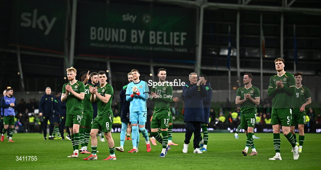 31 March 2026; Republic of Ireland players and manager Heimir Hallgrimsson applaud supporters after the international friendly match between Republic of Ireland and North Macedonia at the Aviva Stadium in Dublin. Photo by Seb Daly/Sportsfile