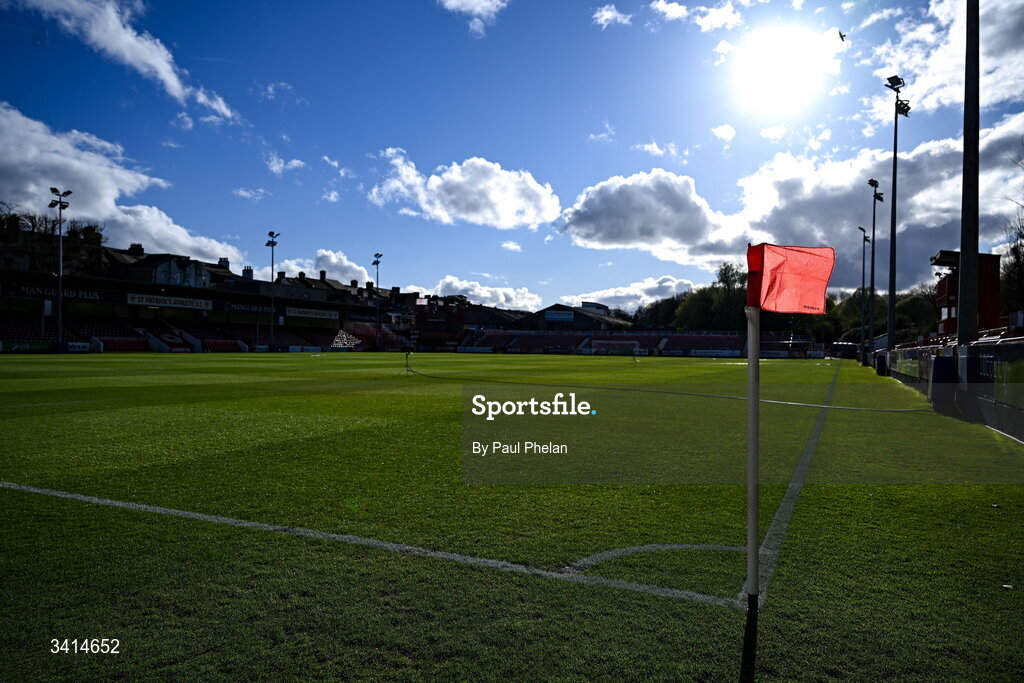3 April 2026; A general view of Richmond Park including the corner flag before the SSE Airtricity Men's Premier Division match between St Patrick's Athletic and Sligo Rovers at Richmond Park in Dublin. Photo by Paul Phelan/Sportsfile
