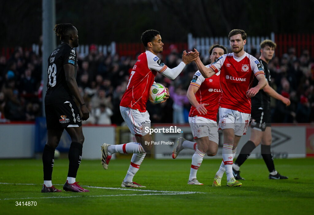 3 April 2026; Romal Palmer of St Patrick's Athletic celebrates with Barry Baggley after scoring his side's first goal during the SSE Airtricity Men's Premier Division match between St Patrick's Athletic and Sligo Rovers at Richmond Park in Dublin. Photo by Paul Phelan/Sportsfile