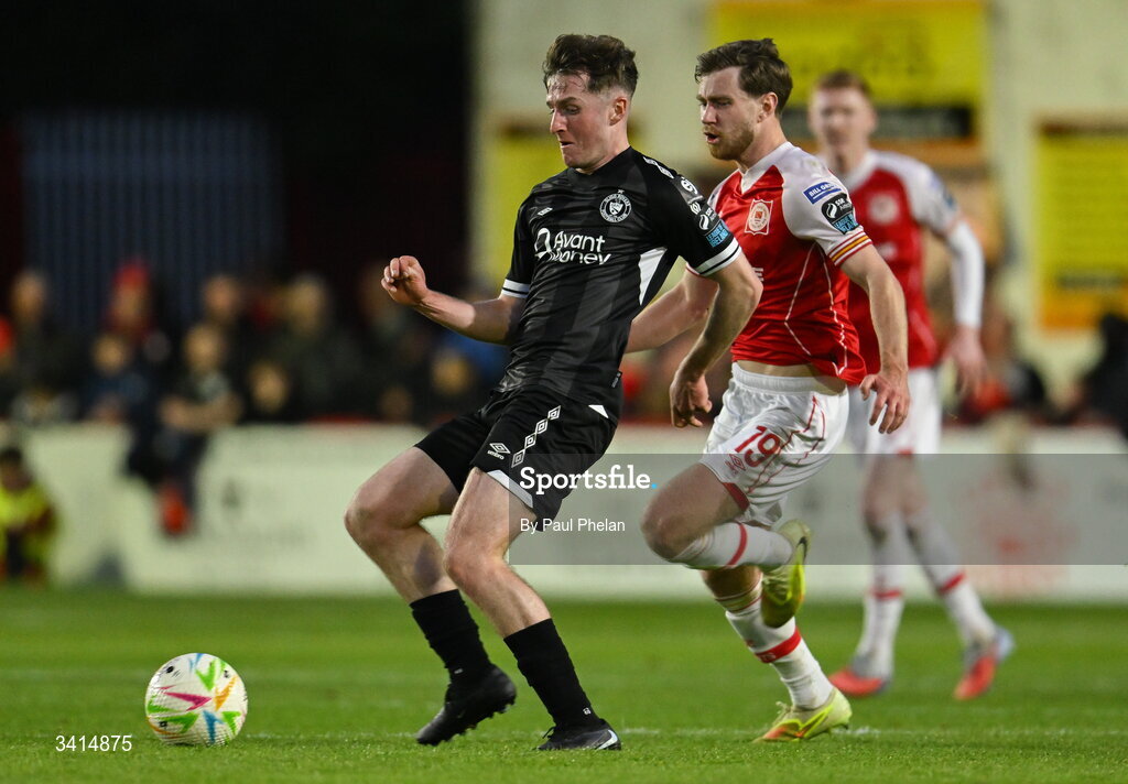 3 April 2026; James McManus of Sligo Rovers in action against Barry Baggley of St Patrick's Athletic during the SSE Airtricity Men's Premier Division match between St Patrick's Athletic and Sligo Rovers at Richmond Park in Dublin. Photo by Paul Phelan/Sportsfile