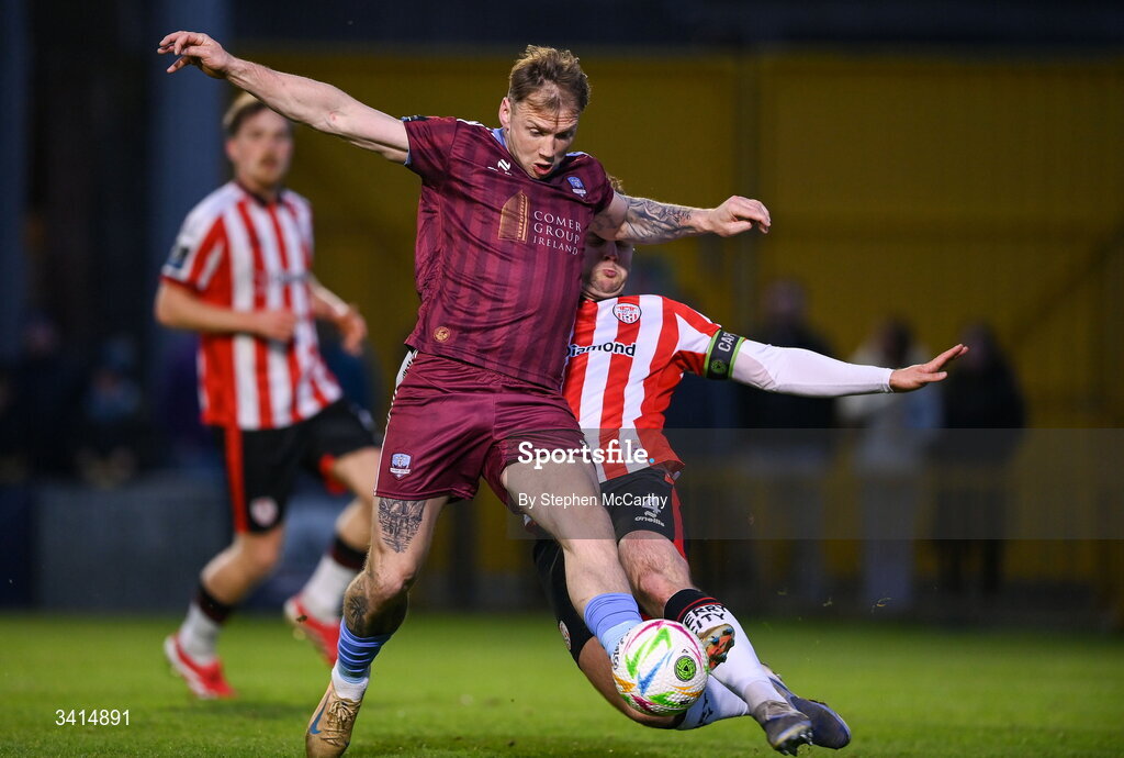 3 April 2026; Stephen Walsh of Galway United in action against Jamie Stott of Derry City during the SSE Airtricity Men's Premier Division match between Galway United and Derry City at Eamonn Deacy Park in Galway. Photo by Stephen McCarthy/Sportsfile