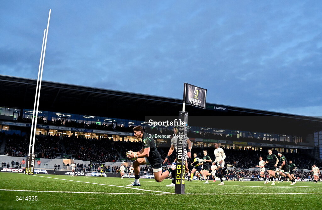 3 April 2026; Chay Mullins of Connacht scores his side's first try during the EPCR Challenge Cup match between Connacht and Hollywoodbets Sharks at Dexcom Stadium in Galway. Photo by Brendan Moran/Sportsfile