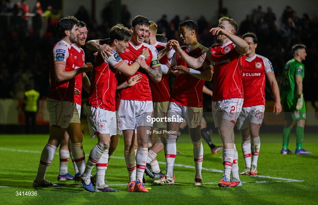 3 April 2026; Anto Breslin of St Patrick's Athletic celebrates with his team after scoring his side's first goal during the SSE Airtricity Men's Premier Division match between St Patrick's Athletic and Sligo Rovers at Richmond Park in Dublin. Photo by Paul Phelan/Sportsfile