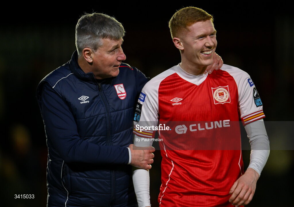 3 April 2026; St Patrick's Athletic manager Stephen Kenny congratulates Darragh Nugent of St Patrick's Athletic after the SSE Airtricity Men's Premier Division match between St Patrick's Athletic and Sligo Rovers at Richmond Park in Dublin. Photo by Paul Phelan/Sportsfile