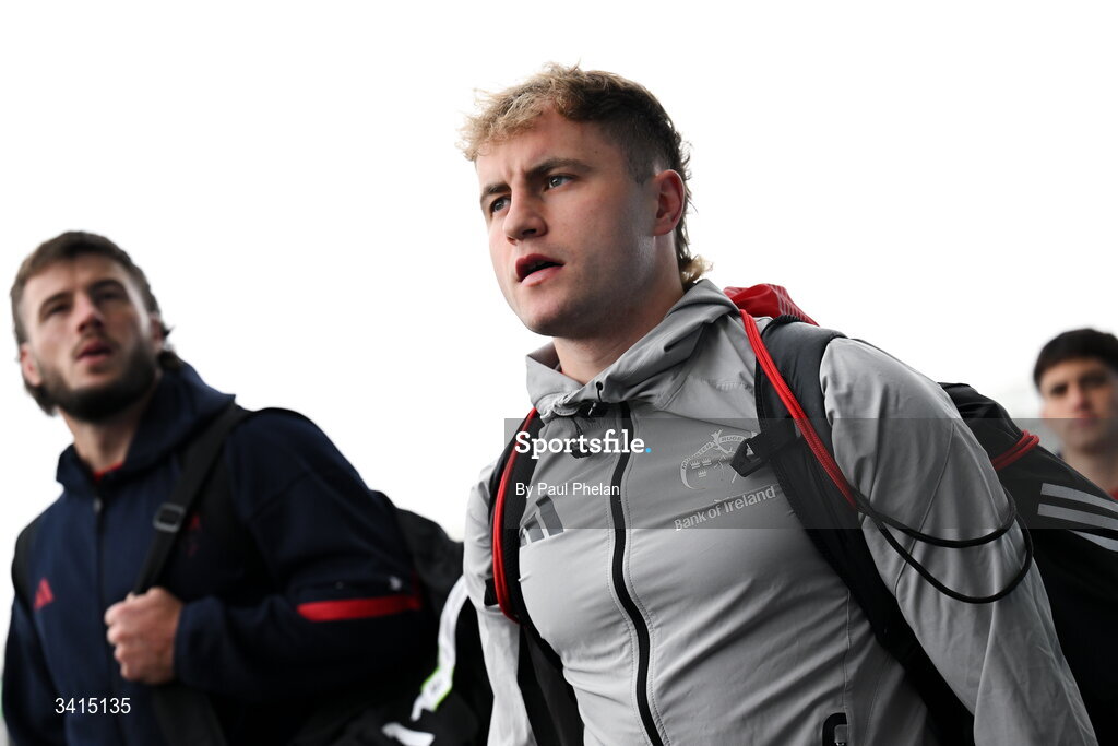 4 April 2026; Craig Casey of Munster Rugby arrives before the EPCR Challenge Cup match between Exeter Chiefs and Munster at Sandy Park in Exeter, England. Photo by Paul Phelan/Sportsfile