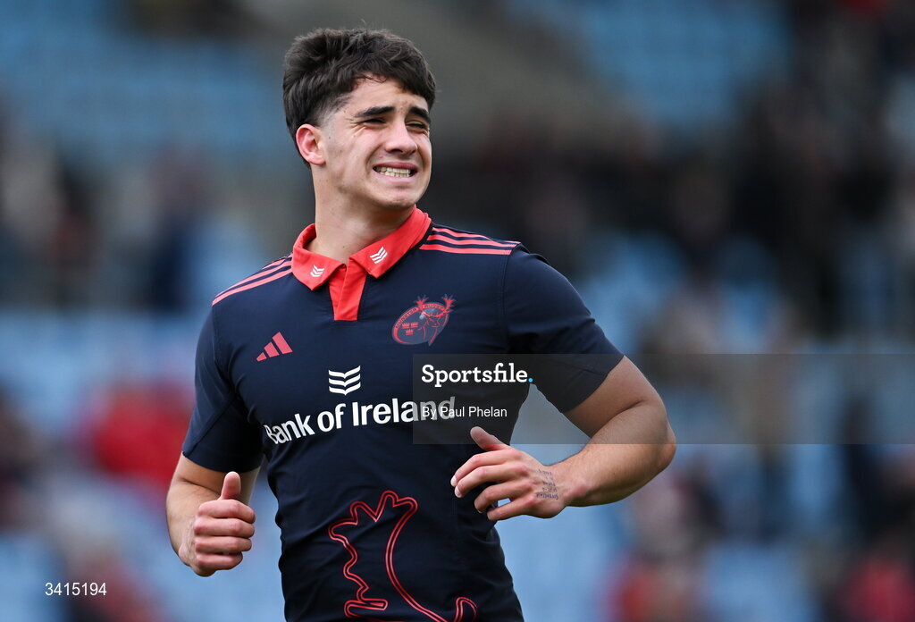 4 April 2026; Ben O’Donovan of Munster Rugby warms up before the EPCR Challenge Cup match between Exeter Chiefs and Munster at Sandy Park in Exeter, England. Photo by Paul Phelan/Sportsfile