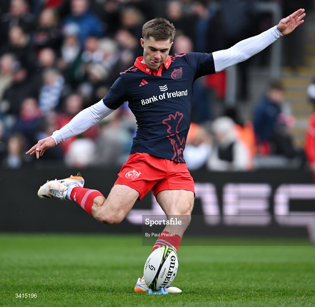 4 April 2026; Jack Crowley of Munster Rugby warms up before the EPCR Challenge Cup match between Exeter Chiefs and Munster at Sandy Park in Exeter, England. Photo by Paul Phelan/Sportsfile