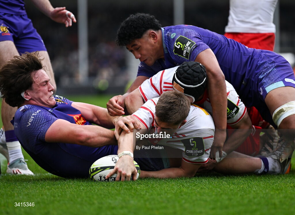 4 April 2026; Jack Crowley of Munster Rugby scores his side's first try during the EPCR Challenge Cup match between Exeter Chiefs and Munster at Sandy Park in Exeter, England. Photo by Paul Phelan/Sportsfile