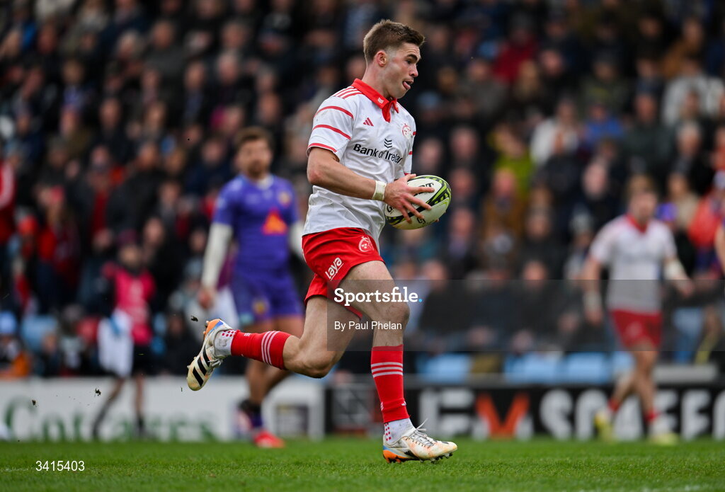 4 April 2026; Jack Crowley of Munster Rugby scores his side's third try during the EPCR Challenge Cup match between Exeter Chiefs and Munster at Sandy Park in Exeter, England. Photo by Paul Phelan/Sportsfile