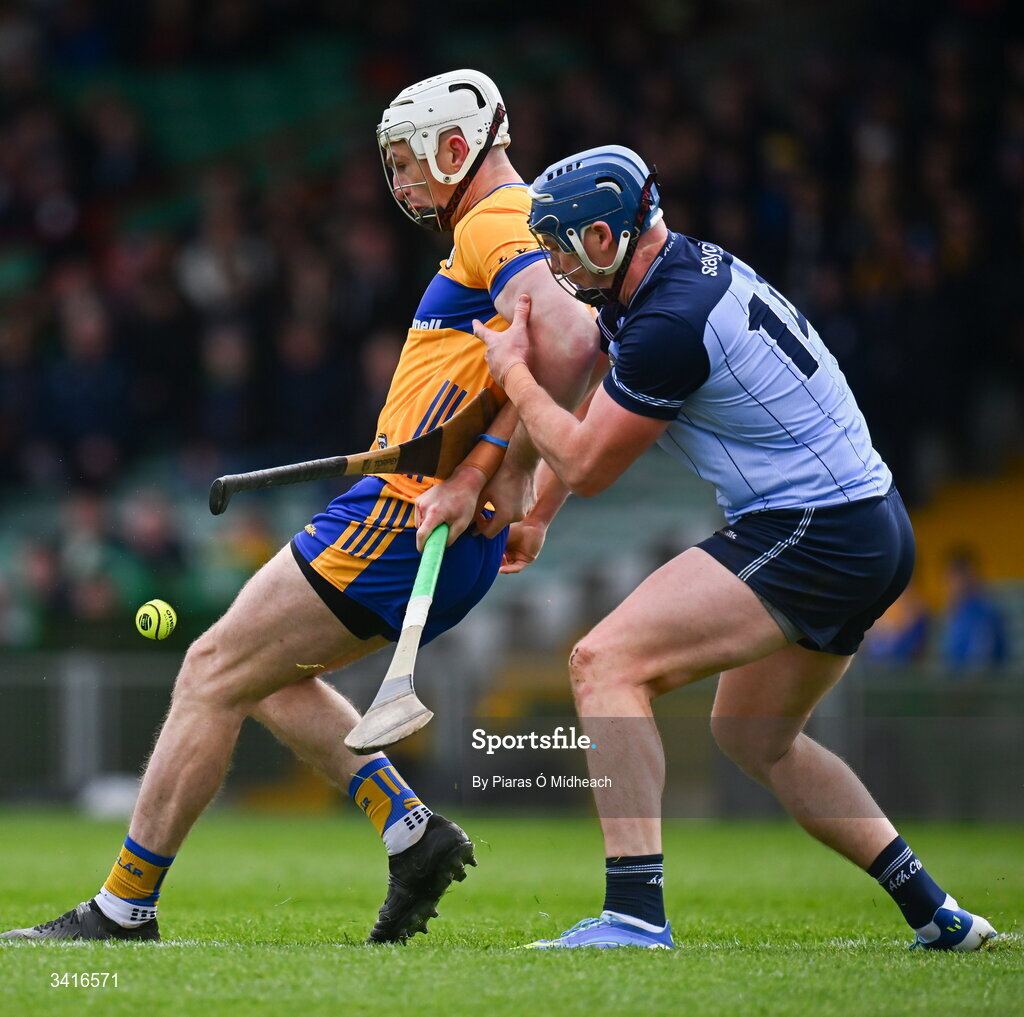 5 April 2026; John Hetherton of Dublin in action against Conor Cleary of Clare during the Allianz Hurling League Division 1B final match between Clare and Dublin at TUS Gaelic Grounds in Limerick. Photo by Piaras Ó Mídheach/Sportsfile