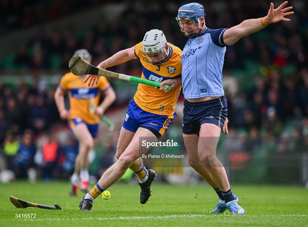 5 April 2026; John Hetherton of Dublin in action against Conor Cleary of Clare during the Allianz Hurling League Division 1B final match between Clare and Dublin at TUS Gaelic Grounds in Limerick. Photo by Piaras Ó Mídheach/Sportsfile