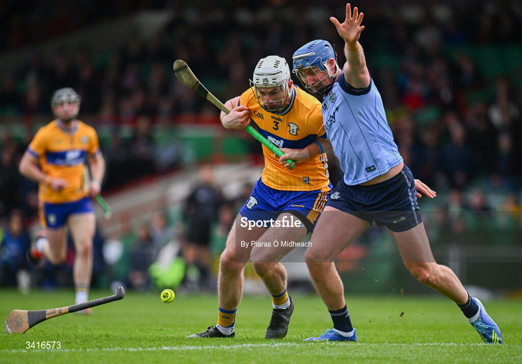 5 April 2026; John Hetherton of Dublin in action against Conor Cleary of Clare during the Allianz Hurling League Division 1B final match between Clare and Dublin at TUS Gaelic Grounds in Limerick. Photo by Piaras Ó Mídheach/Sportsfile